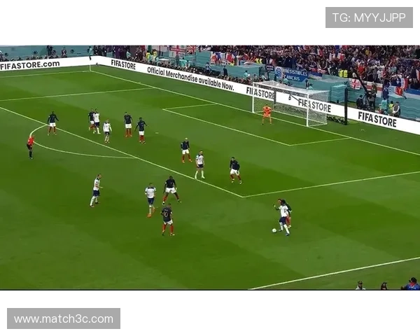 围绕越位判罚争议展开的裁判尺度与技术革新及规则演变趋势分析 - 副本 - 副本