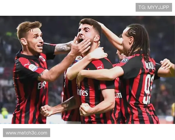 意甲争冠形势骤变豪门对决引爆赛季最终高潮联赛格局全面洗牌再升级 - 副本 - 副本