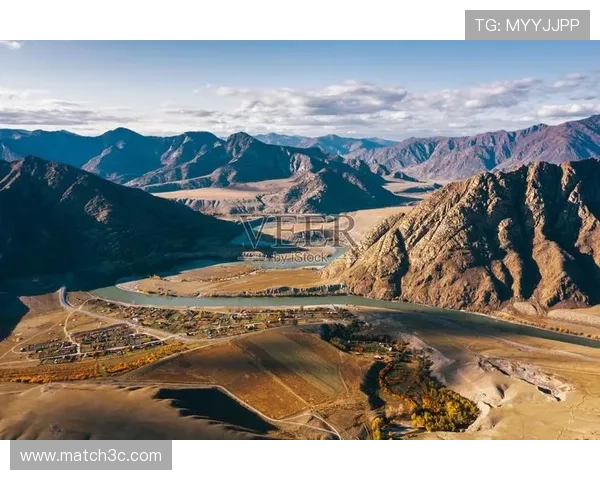 无人机摄影视角下的城市山川与自然风光创新表达探索创新路径研究 - 副本 - 副本